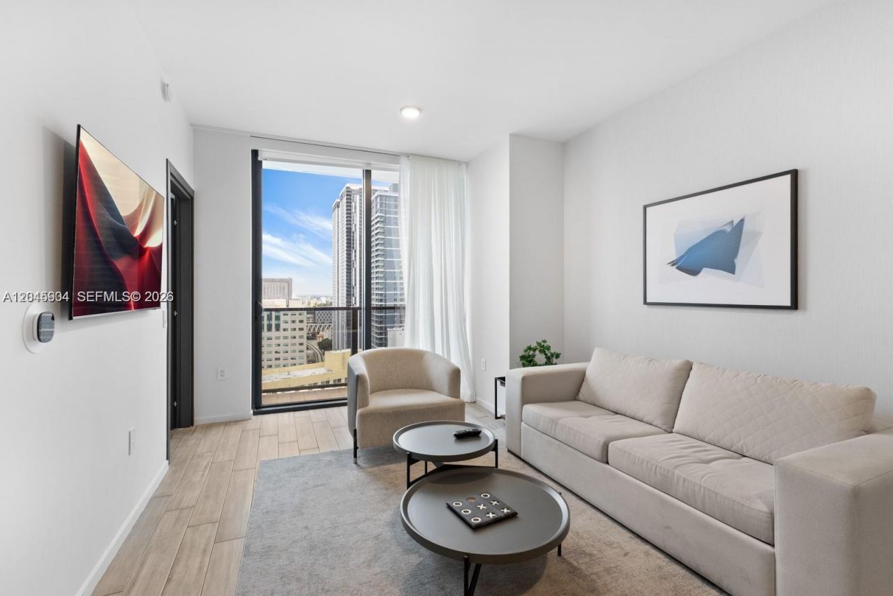 398 NE 5th St , Unit 1518, Miami, FL 33132 Photo