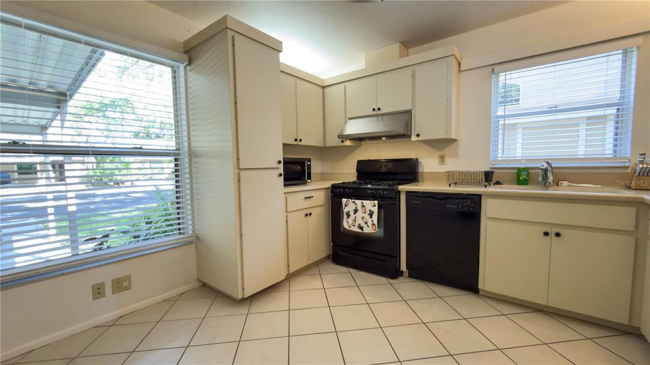 4857 Village Gardens Drive , Unit 183, Sarasota, FL 34234 Photo