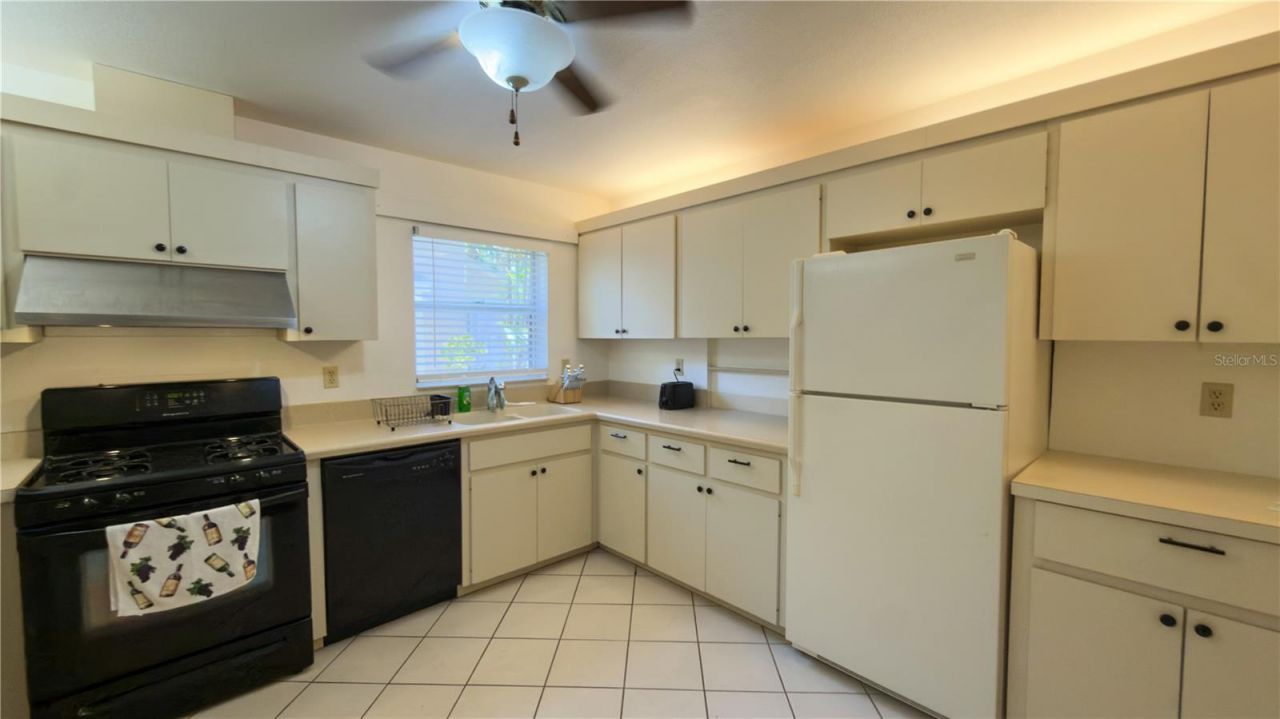 4857 Village Gardens Drive , Unit 183, Sarasota, FL 34234 Photo