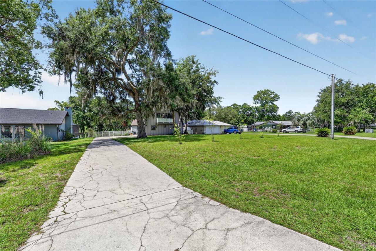 11932 SE 196th Street , Dunnellon, FL 34431 Photo