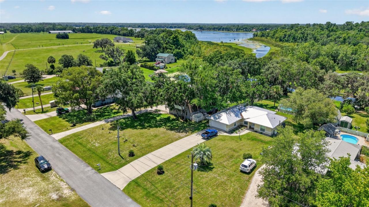 11932 SE 196th Street , Dunnellon, FL 34431 Photo