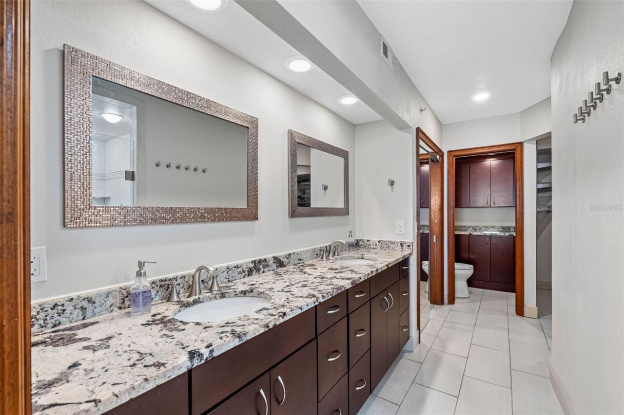 19700 Gulf Boulevard, Unit 403, Indian Shores, FL 33785 Photo