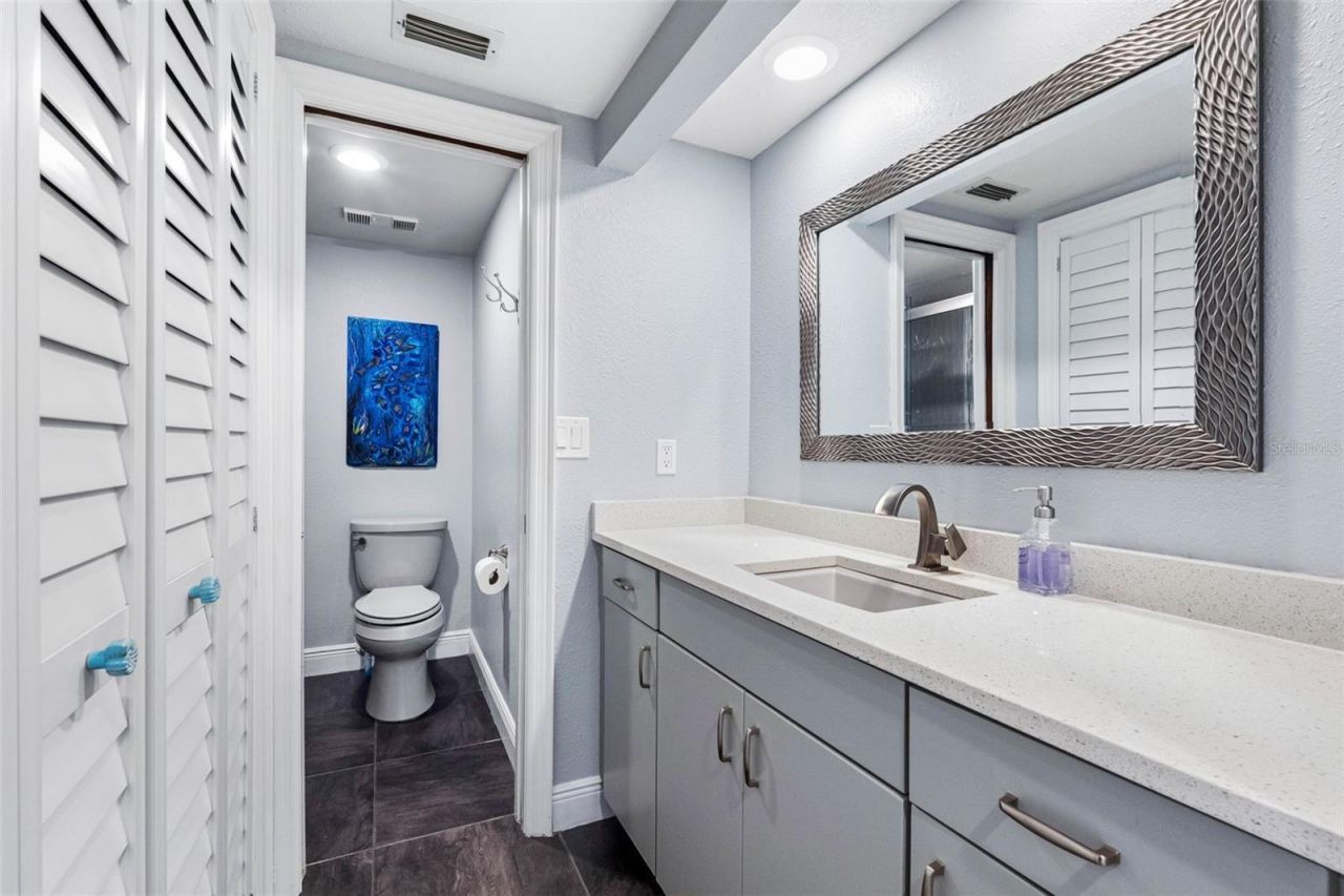 19700 Gulf Boulevard, Unit 403, Indian Shores, FL 33785 Photo