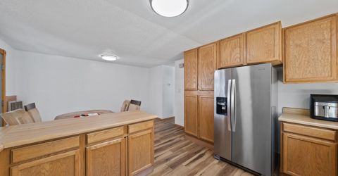 852 E York Way, Sparks, NV 89434 Photo