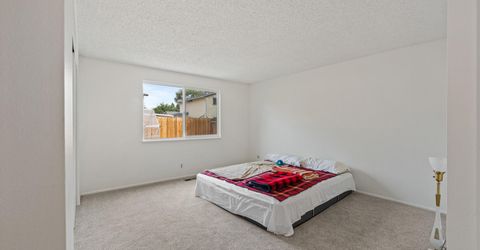 852 E York Way, Sparks, NV 89434 Photo