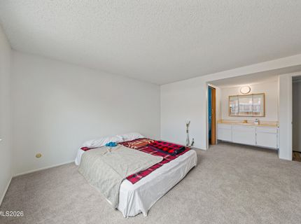 852 E York Way, Sparks, NV 89434 Photo