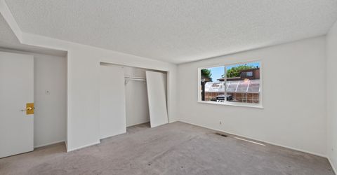 852 E York Way, Sparks, NV 89434 Photo