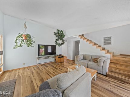 852 E York Way, Sparks, NV 89434 Photo