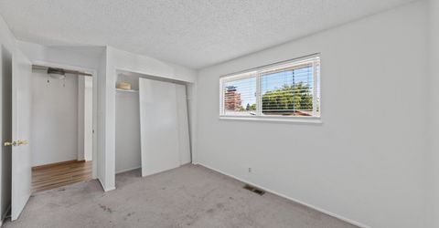 852 E York Way, Sparks, NV 89434 Photo