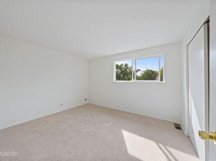 852 E York Way, Sparks, NV 89434 Photo