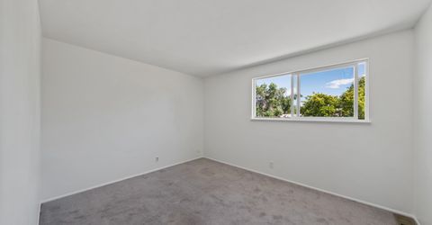852 E York Way, Sparks, NV 89434 Photo