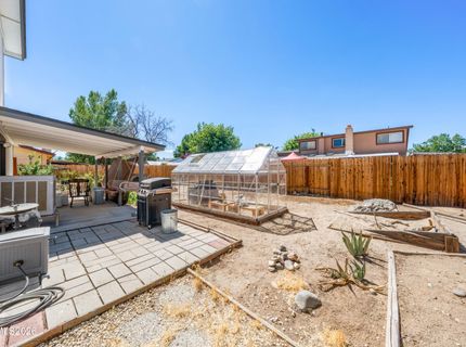 852 E York Way, Sparks, NV 89434 Photo