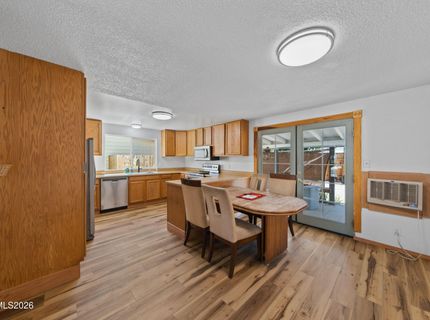 852 E York Way, Sparks, NV 89434 Photo