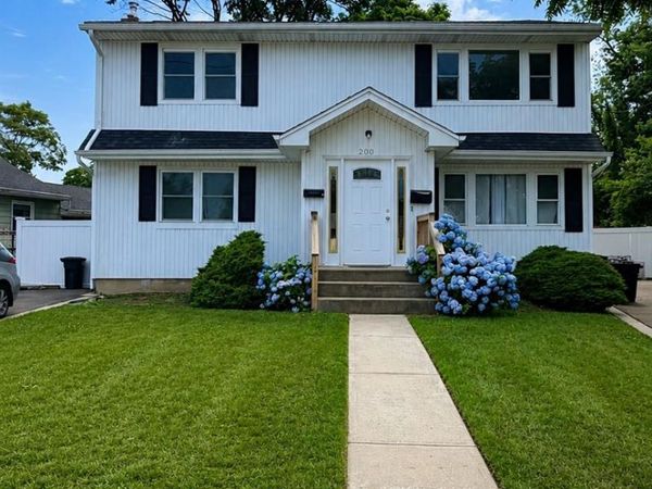 200 Hicksville Road , Unit 2nd Floor, Seaford, NY 11783