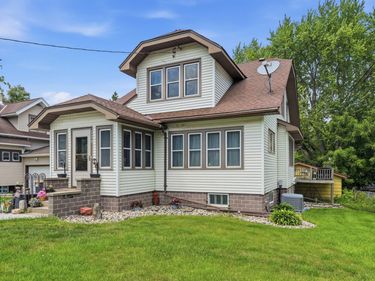 120 Park Place W, Norwood Young America, MN 55368