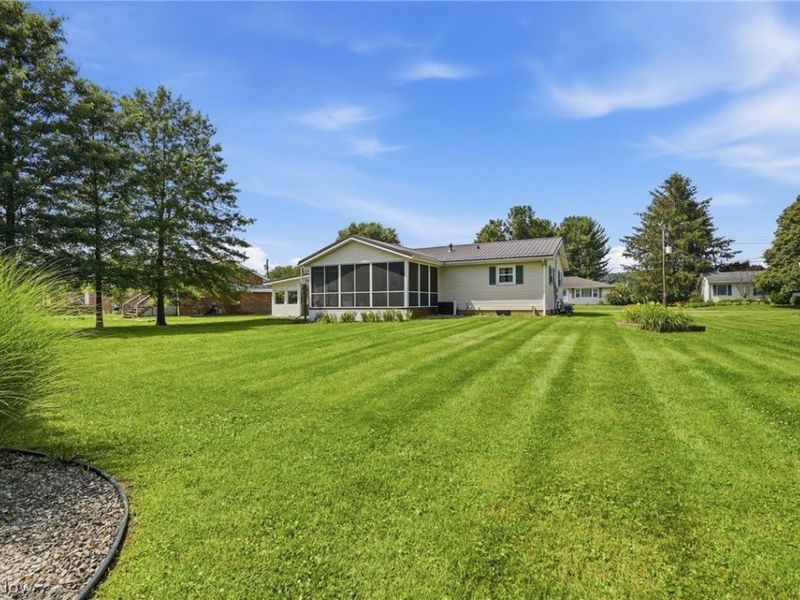79 W 5th Street, Frazeysburg, OH 43822 Photo 24