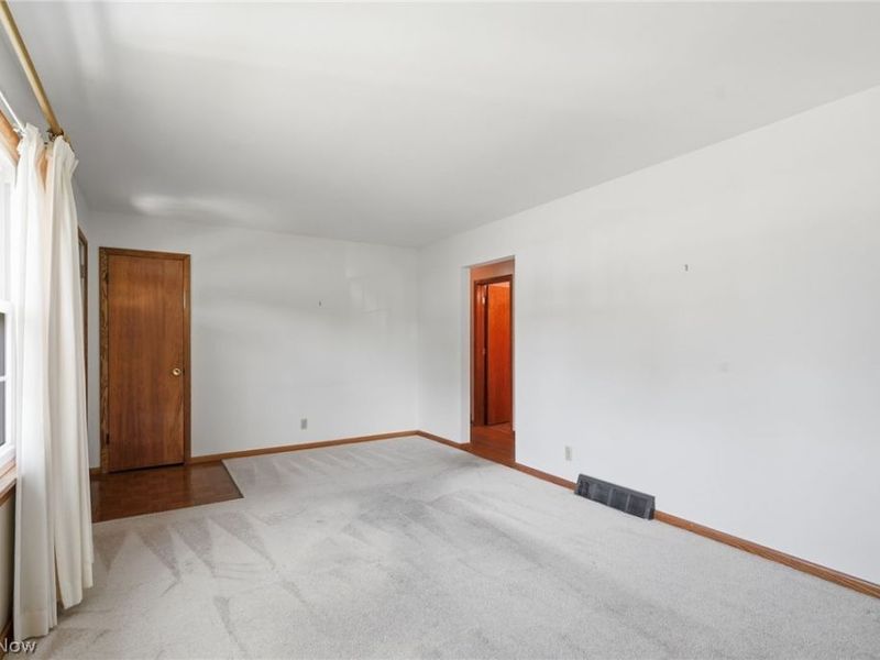 79 W 5th Street, Frazeysburg, OH 43822 Photo 6