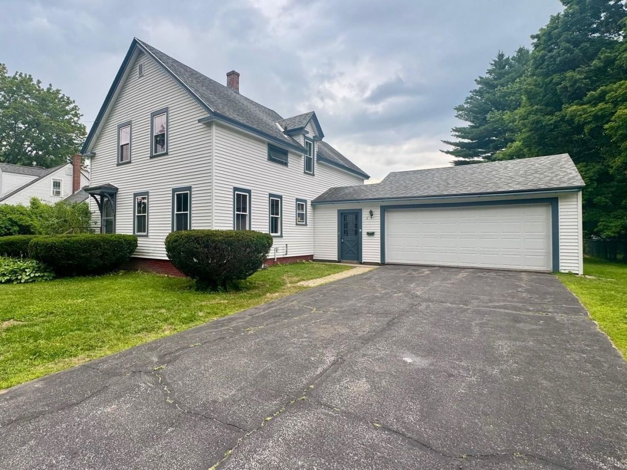 18 Blossom Street, Keene, NH 03431 Main Photo
