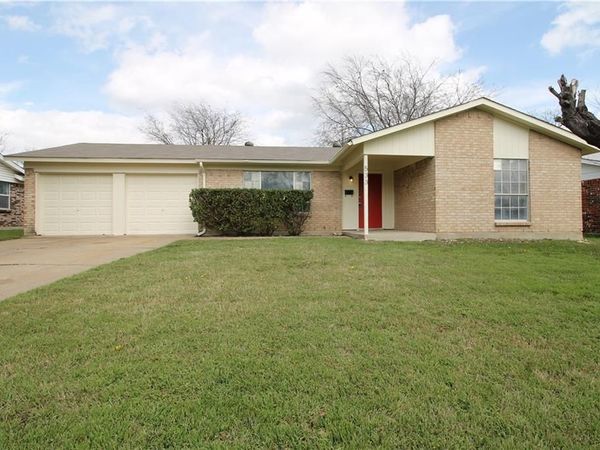 533 Ruidoso Drive, Saginaw, TX 76179
