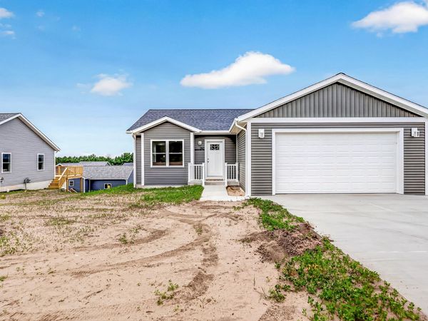 297 Aspen Hill Drive, Shelby, MI 49455