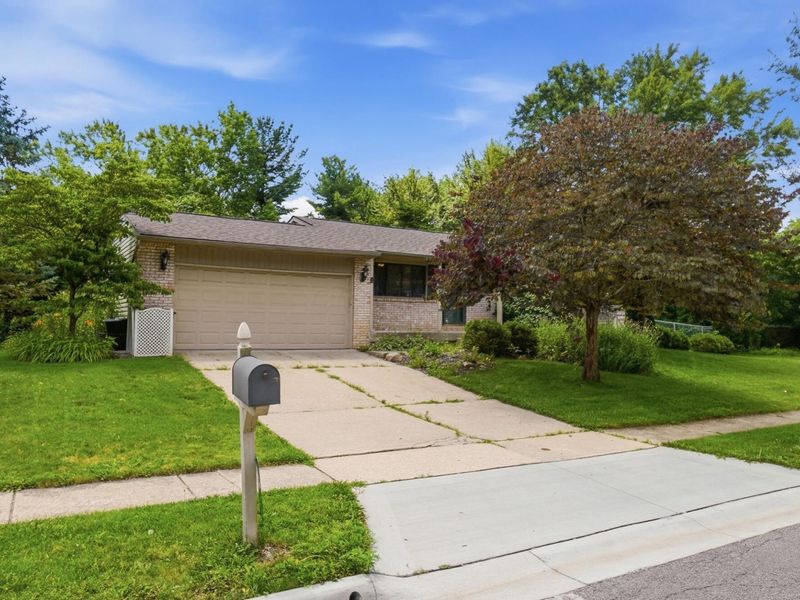 4667 Wendler Boulevard, Columbus, OH 43230 Photo 2