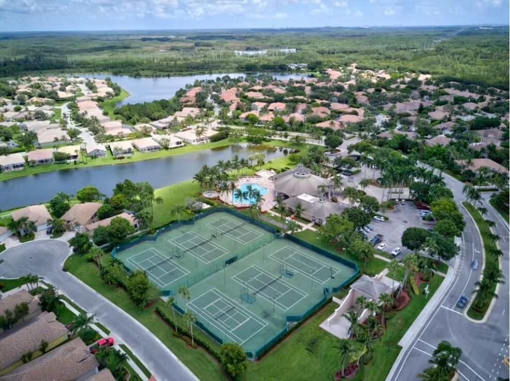 8601 Mangrove Cay, West Palm Beach, FL 33411 Photo
