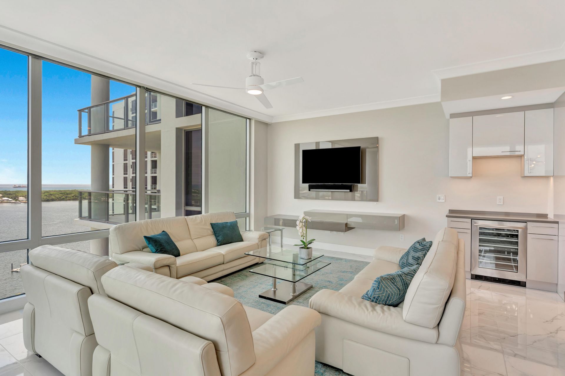 1 Water Club Way, Unit 1701, North Palm Beach, FL 33408 Photo