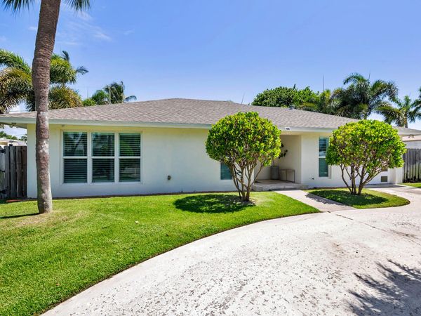 202 Maryland Drive, Lake Worth Beach, FL 33460