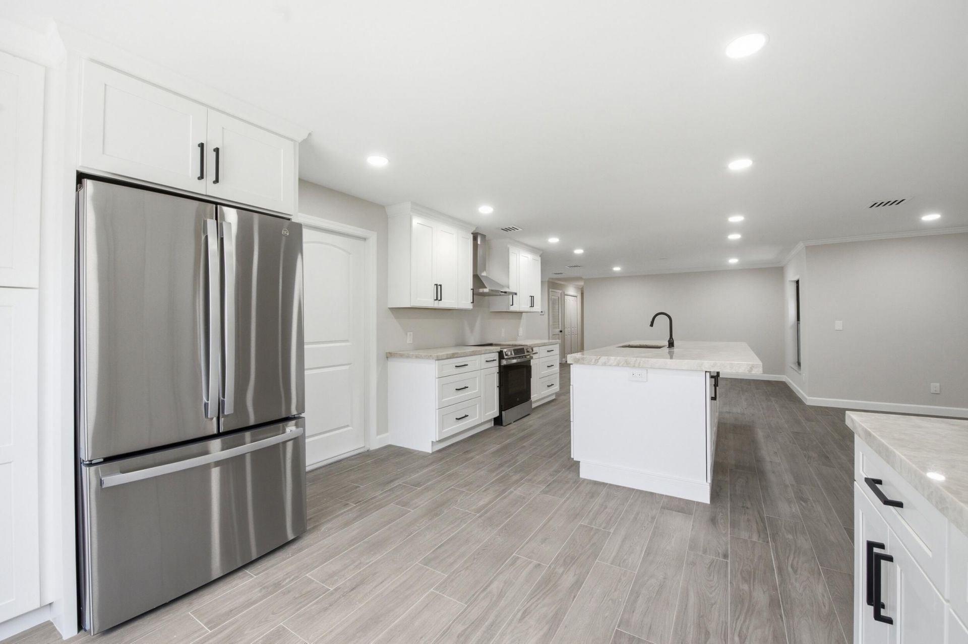 1124 Club Drive, Fort Pierce, FL 34982 Photo