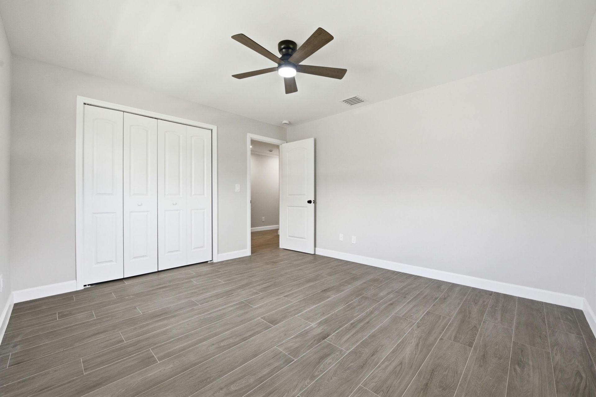 1124 Club Drive, Fort Pierce, FL 34982 Photo