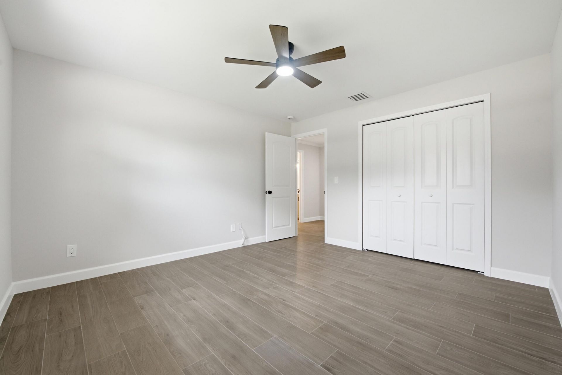 1124 Club Drive, Fort Pierce, FL 34982 Photo