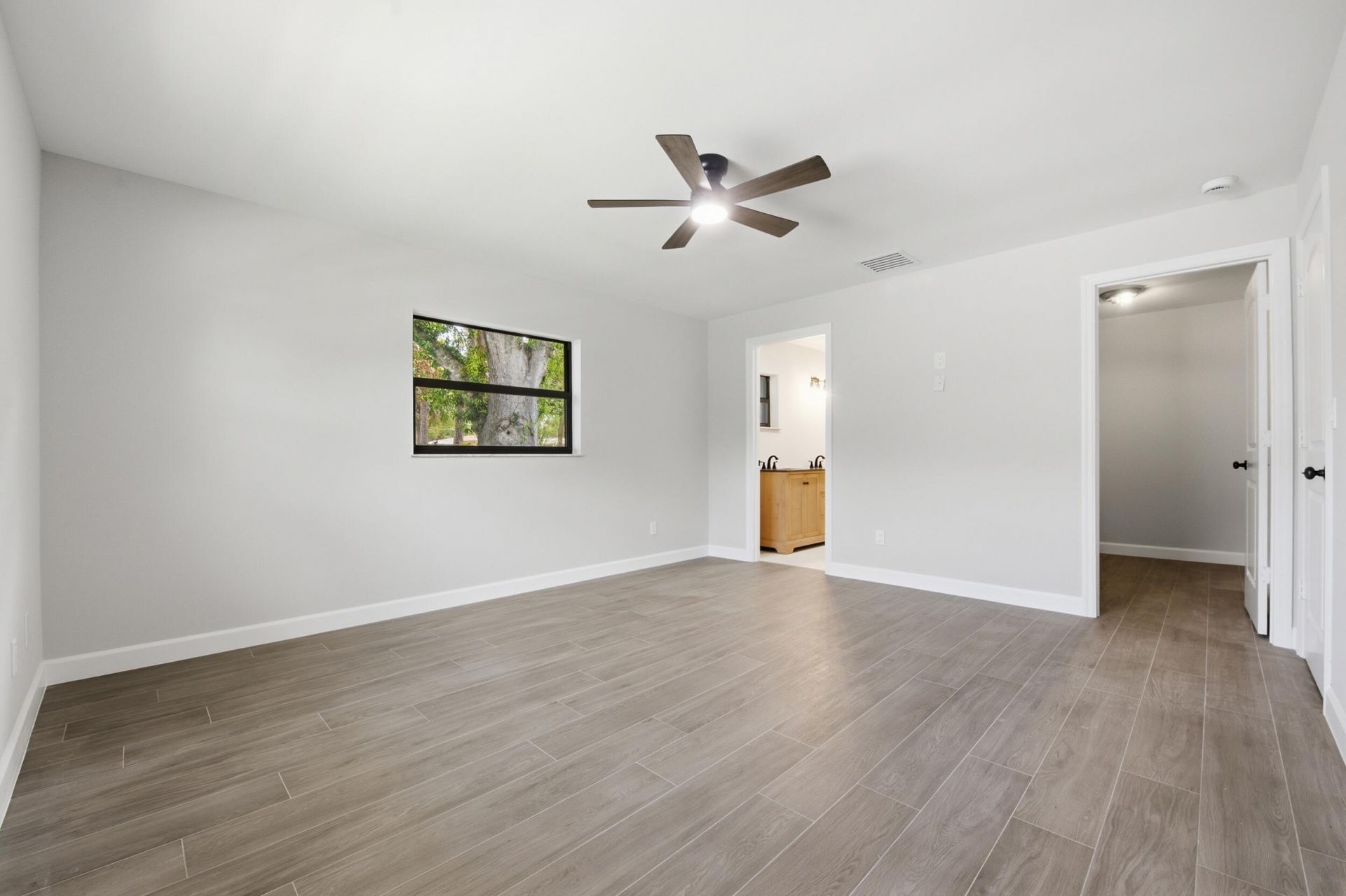 1124 Club Drive, Fort Pierce, FL 34982 Photo