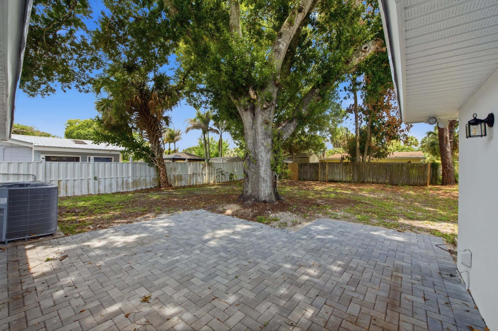 1124 Club Drive, Fort Pierce, FL 34982 Photo