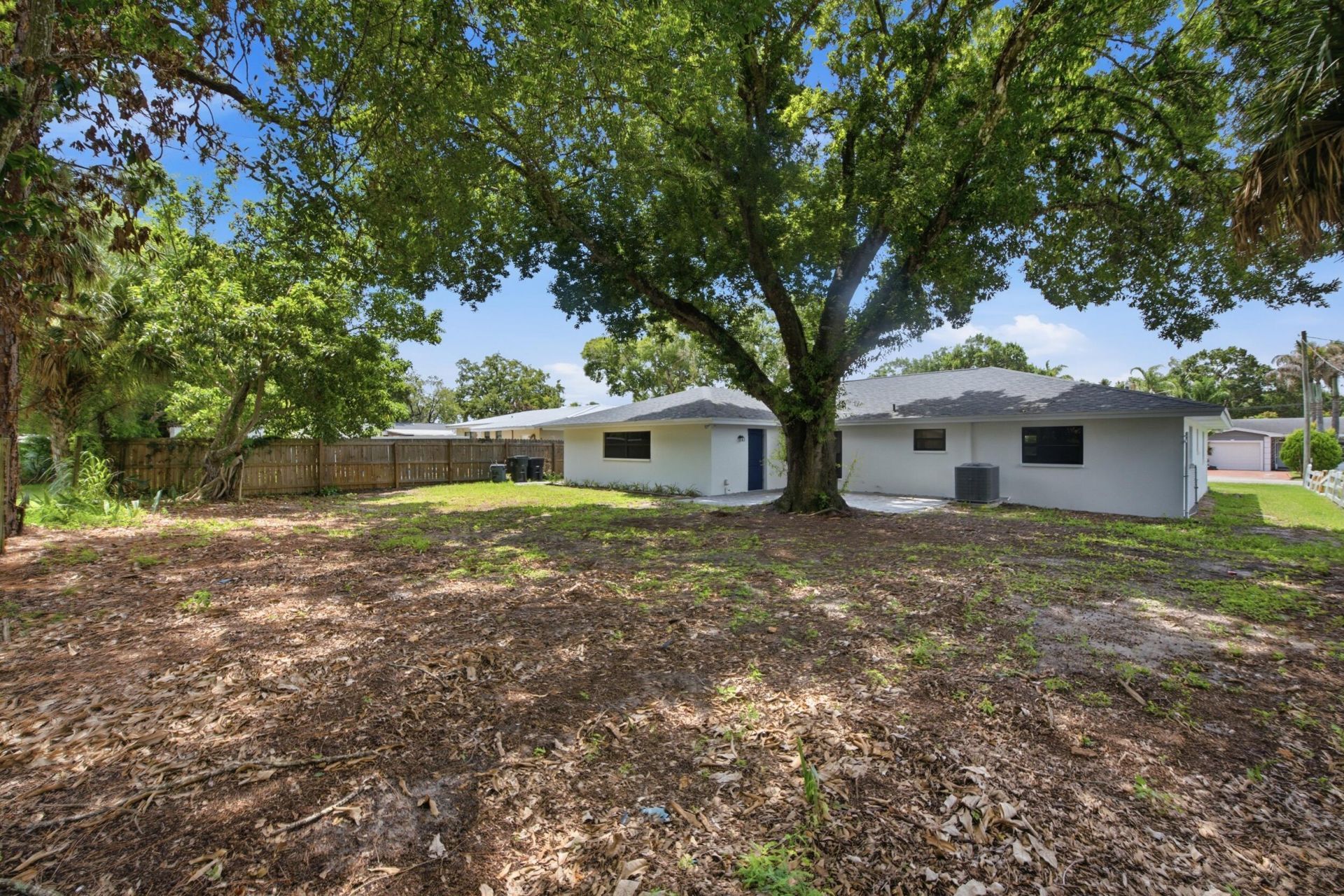 1124 Club Drive, Fort Pierce, FL 34982 Photo