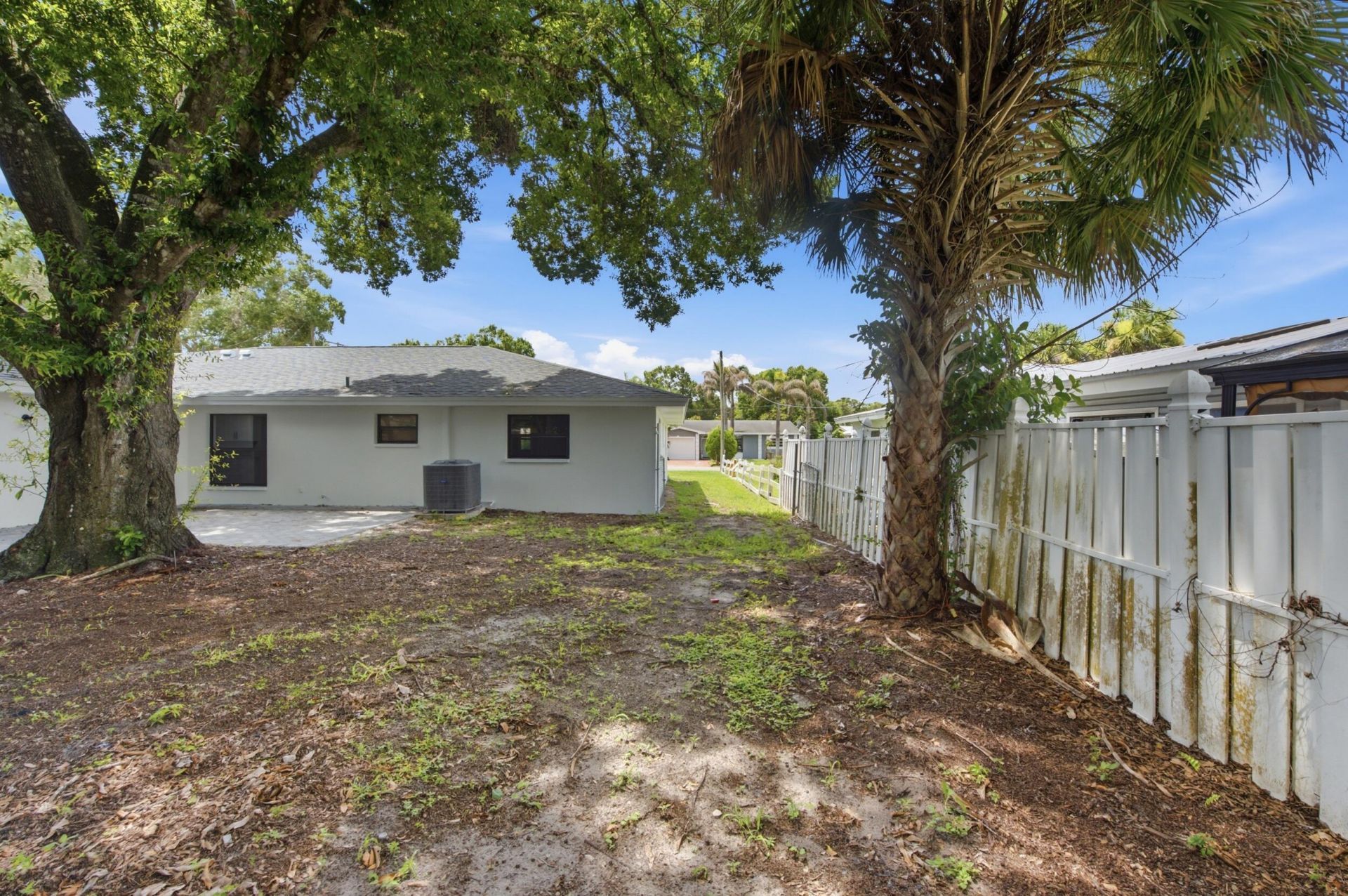 1124 Club Drive, Fort Pierce, FL 34982 Photo