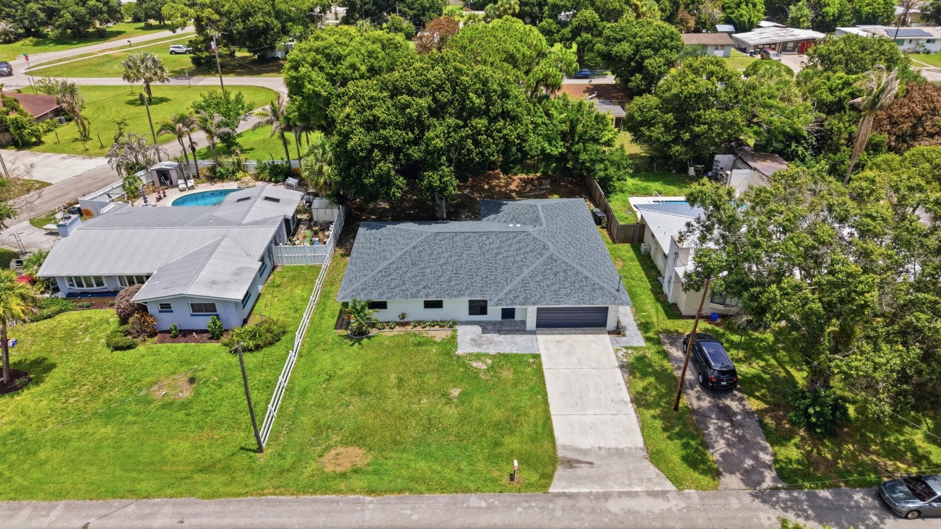 1124 Club Drive, Fort Pierce, FL 34982 Photo