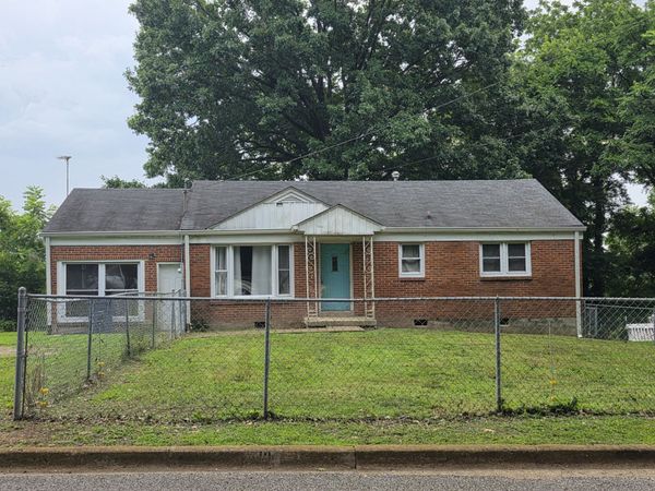 111 High Street N, Mount Pleasant, TN 38474
