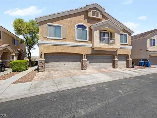 6721 Lookout Lodge Lane , Unit 2, North Las Vegas, NV 89084