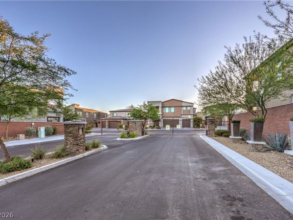 10090 Desert Azure Street, Las Vegas, NV 89178