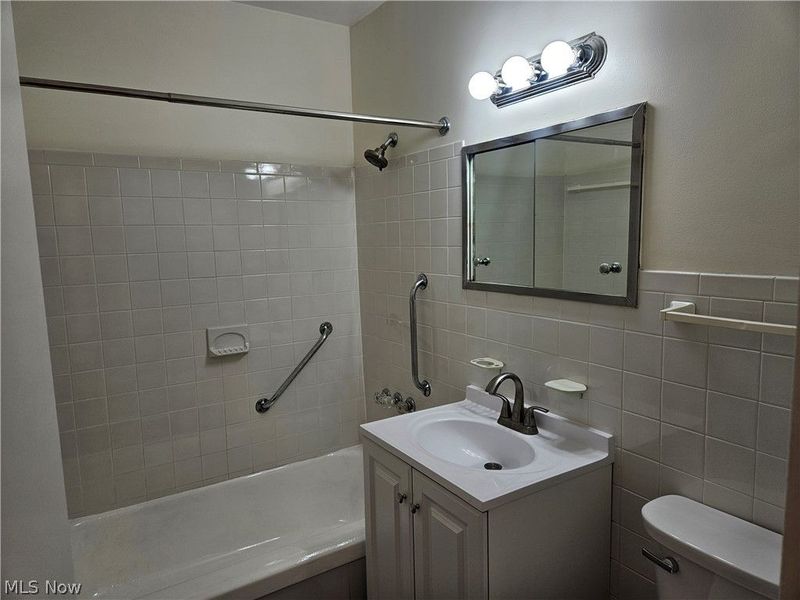 11850 Edgewater Drive, Unit 1007, Lakewood, OH 44107 Photo 12