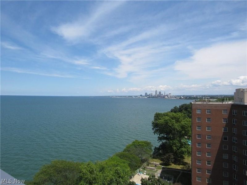 11850 Edgewater Drive, Unit 1007, Lakewood, OH 44107 Photo 20