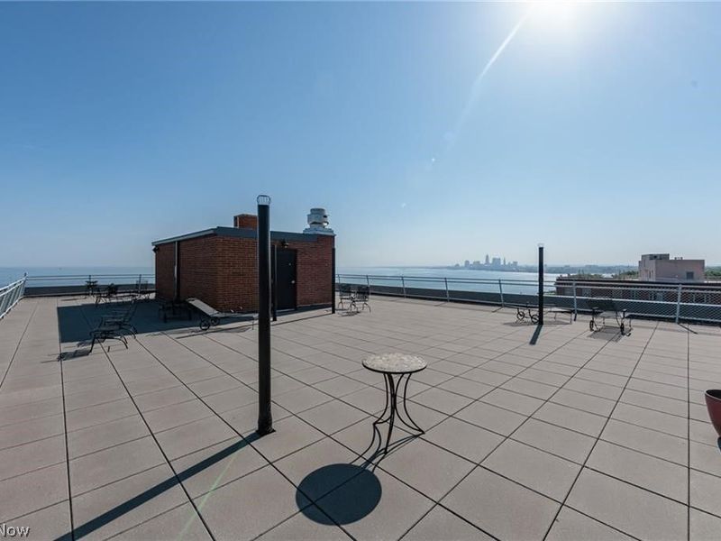 11850 Edgewater Drive, Unit 1007, Lakewood, OH 44107 Photo 25