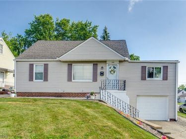 1231 Spangler Street NE, Canton, OH 44714