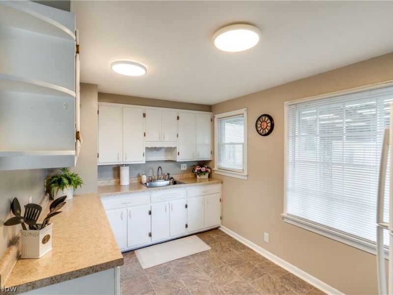 1231 Spangler Street NE, Canton, OH 44714 Photo 10