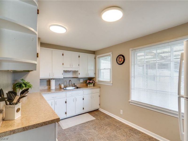 1231 Spangler Street NE, Canton, OH 44714 Photo 9