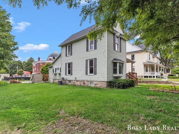 305 S Broadway Street, Hastings, MI 49058