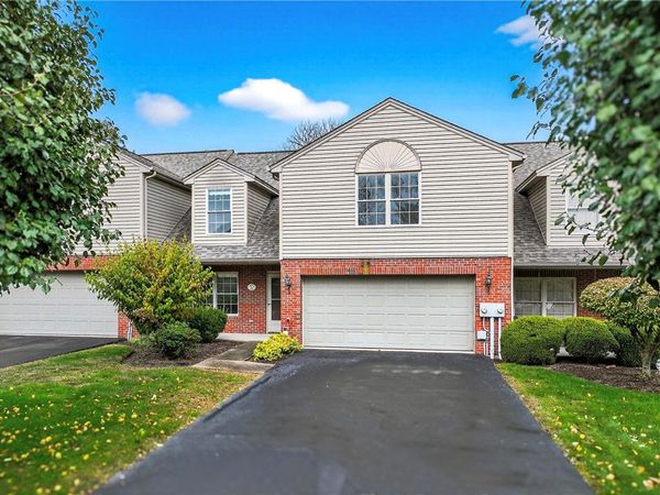4 Dogwood Drive , Washington, PA 15301