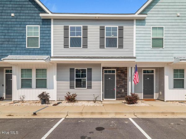 327 Starfish Lane , Sneads Ferry, NC 28460