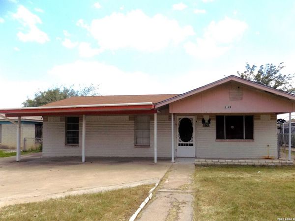 1924 HOOVER ST, Eagle Pass, TX 78852