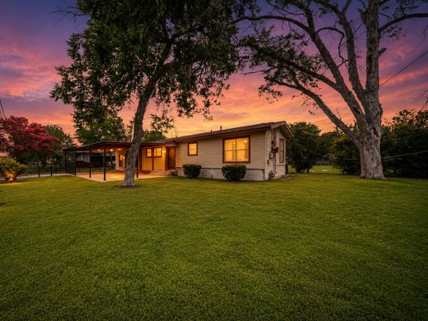 2714 Kaiser Dr, San Antonio, TX 78222